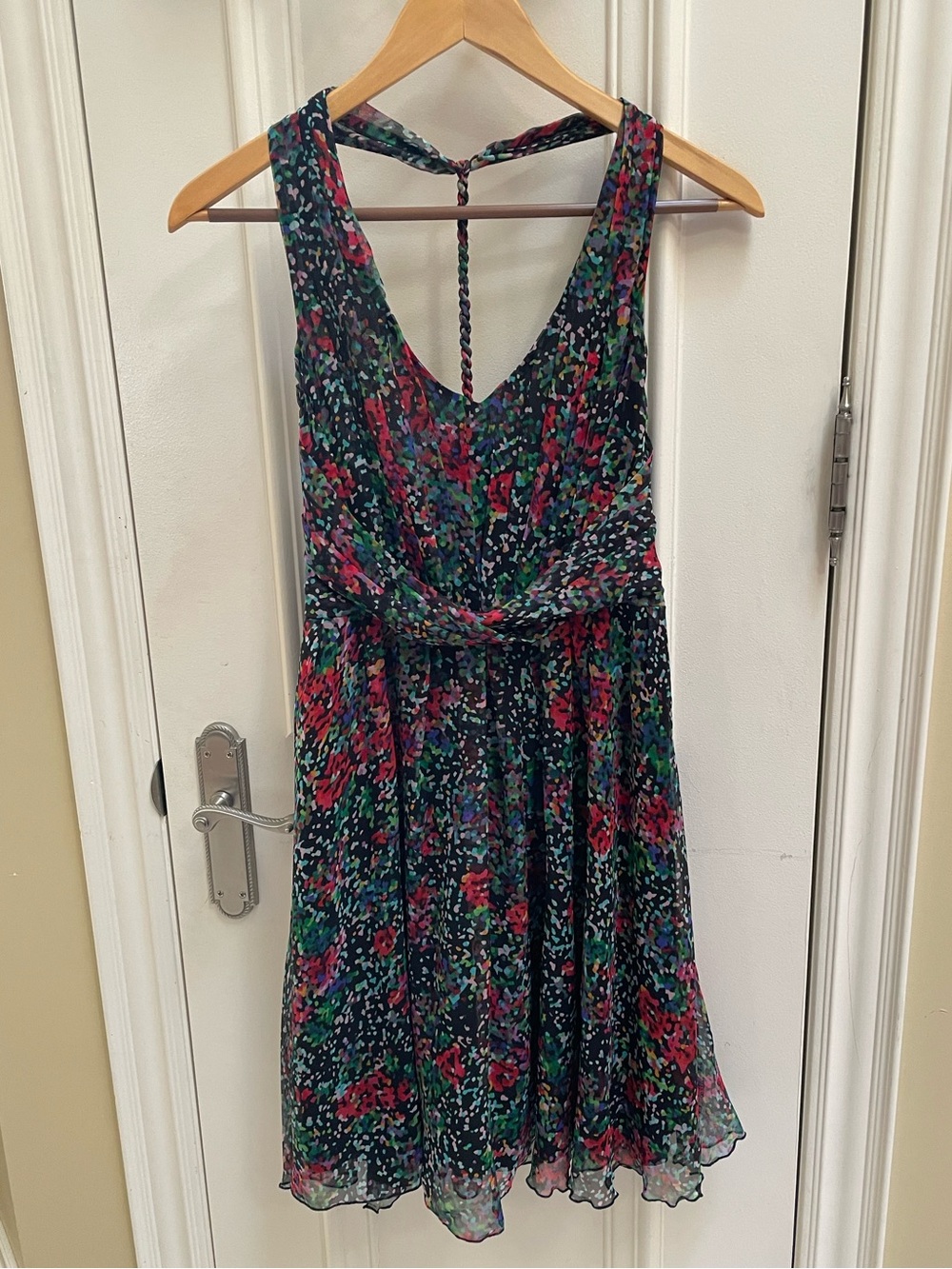 Traffic People Floral V-Neck Sleeveless Summer Dress in Multi-Color